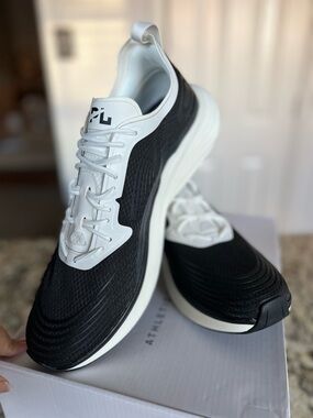 NIB APL MEN’S STREAMLINE Athletic Sneakers SZ 12